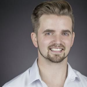 Meet your Posher, Logan